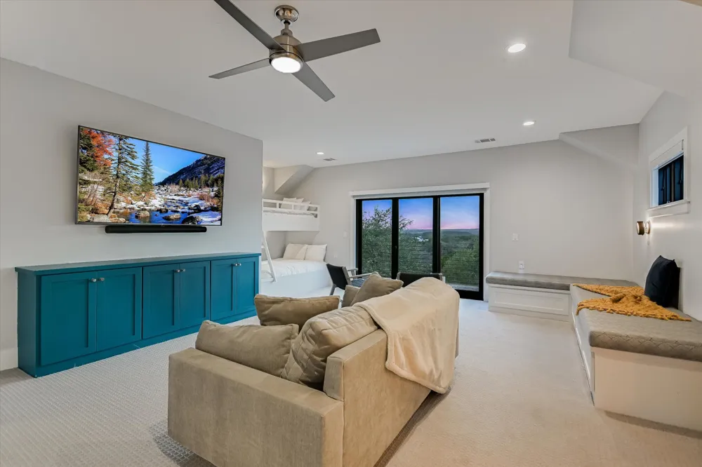6434 MUSTANG VALLEY TRAIL Wimberley, TX 78676