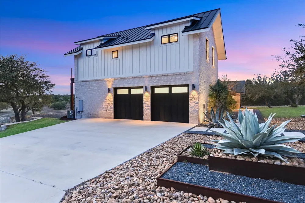 6434 MUSTANG VALLEY TRAIL Wimberley, TX 78676