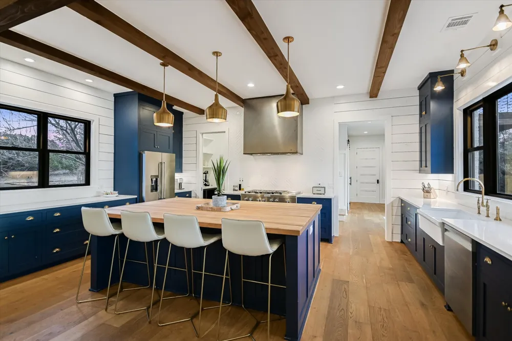 6434 MUSTANG VALLEY TRAIL Wimberley, TX 78676