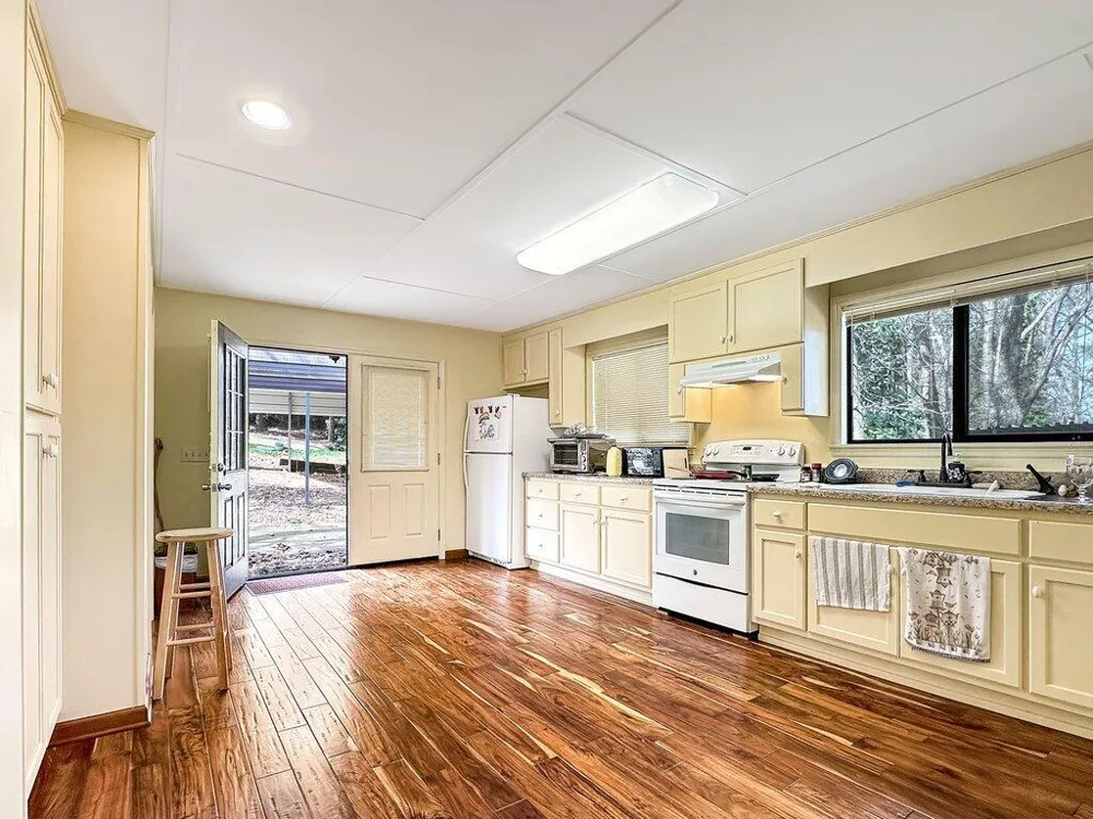 130 Apple Blossom Lane Summerville, GA 30747