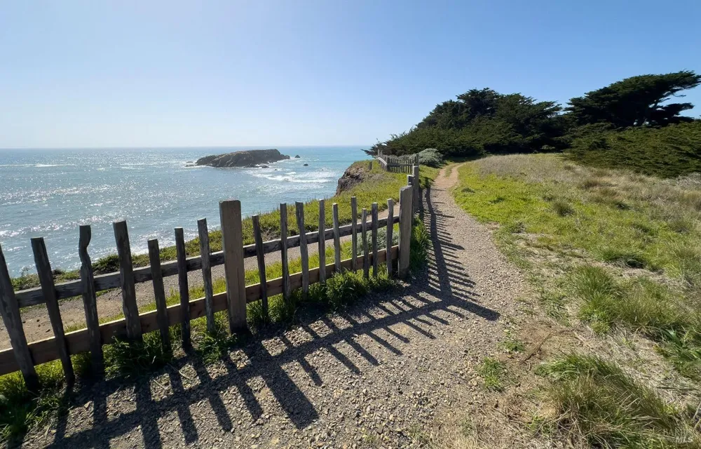 42179 Rock Cod The Sea Ranch, CA 95497