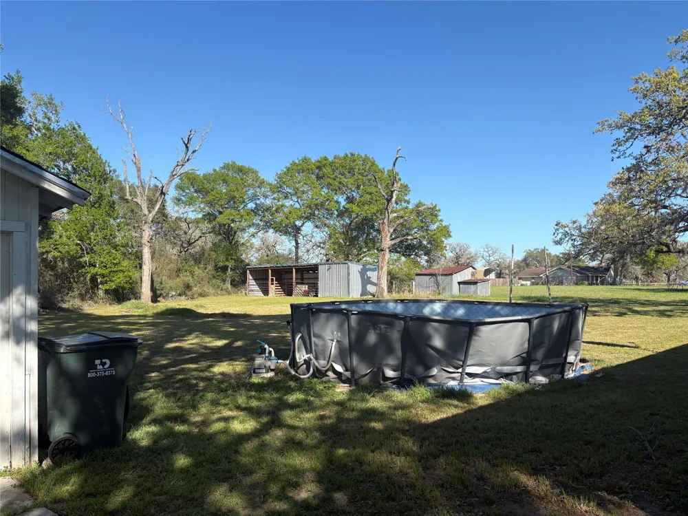 2291 Highway 71 Columbus, TX 78934