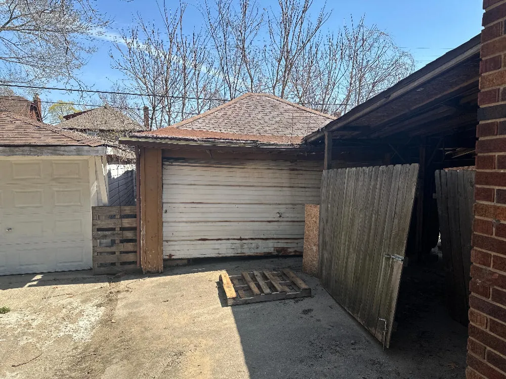 17516 Woodingham Drive Detroit, MI 48221