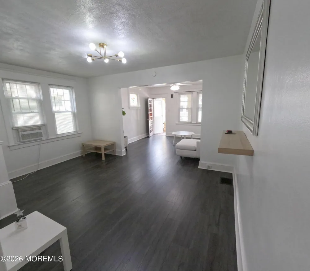 24 Newkirk Avenue Hamilton, NJ 08629