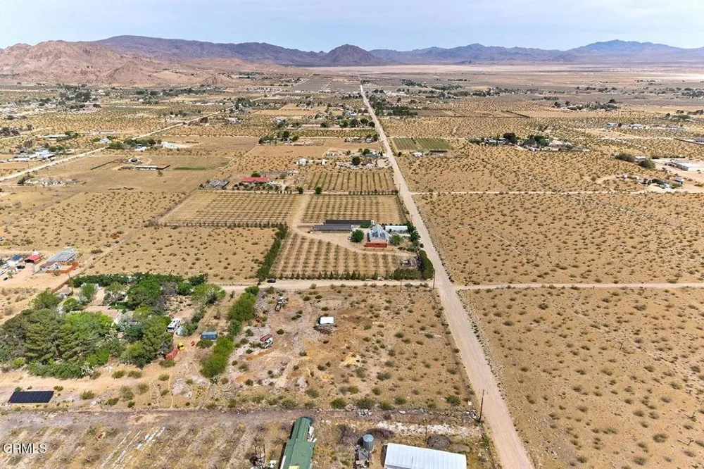 9494 Baker Road Lucerne Valley, CA 92356