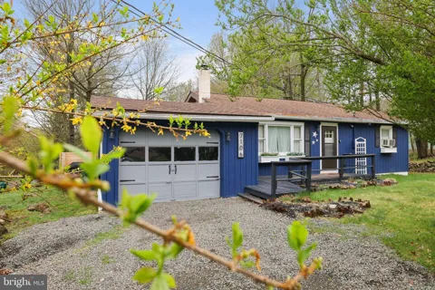 7106 ROBINWOOD DRIVE