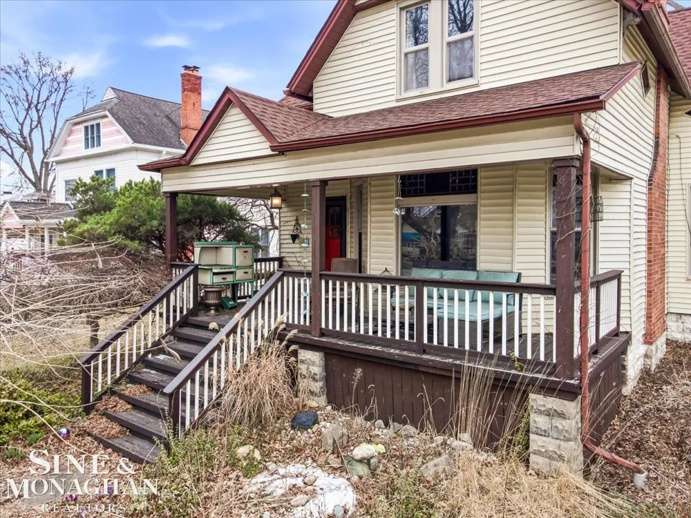 1713 St Clair River Drive Algonac City, MI 48001