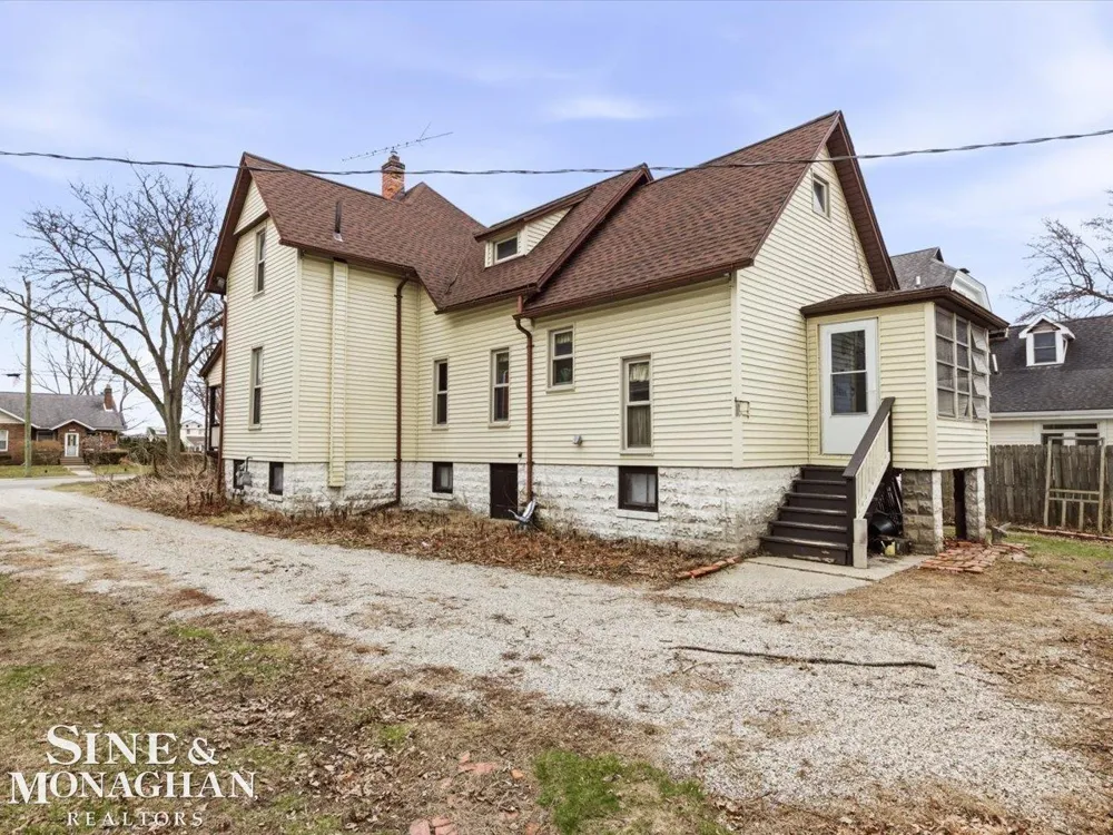 1713 St Clair River Drive Algonac City, MI 48001