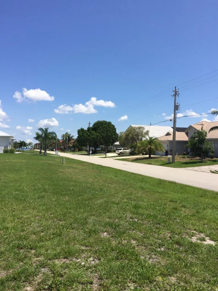 85 COLONY POINT DRIVE Punta Gorda, FL 33950