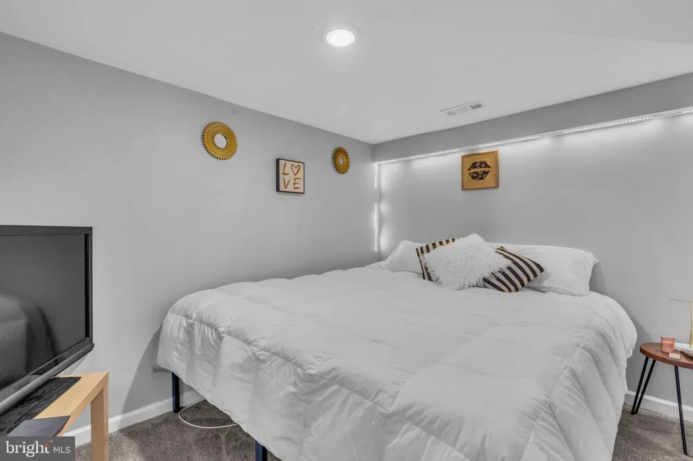 4908 HARFORD ROAD Baltimore, MD 21214