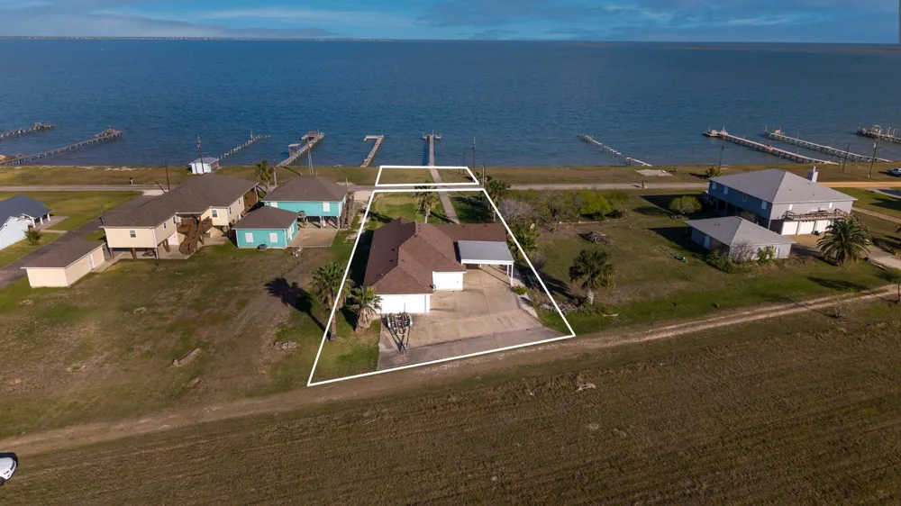 316 Marshall Johnson Avenue S Port Lavaca, TX 77979