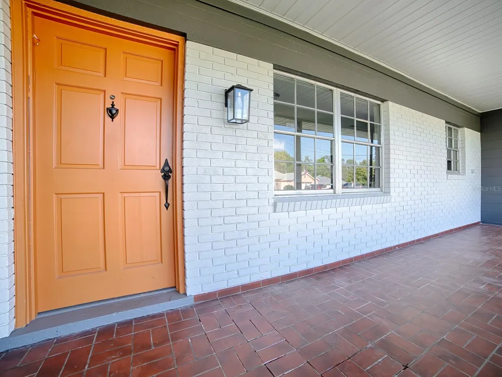 5 OAK STREET Yalaha, FL 34797