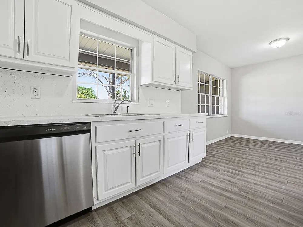 5 OAK STREET Yalaha, FL 34797