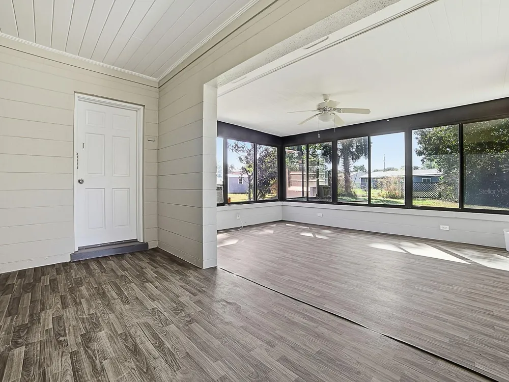 5 OAK STREET Yalaha, FL 34797