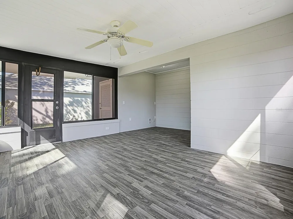 5 OAK STREET Yalaha, FL 34797