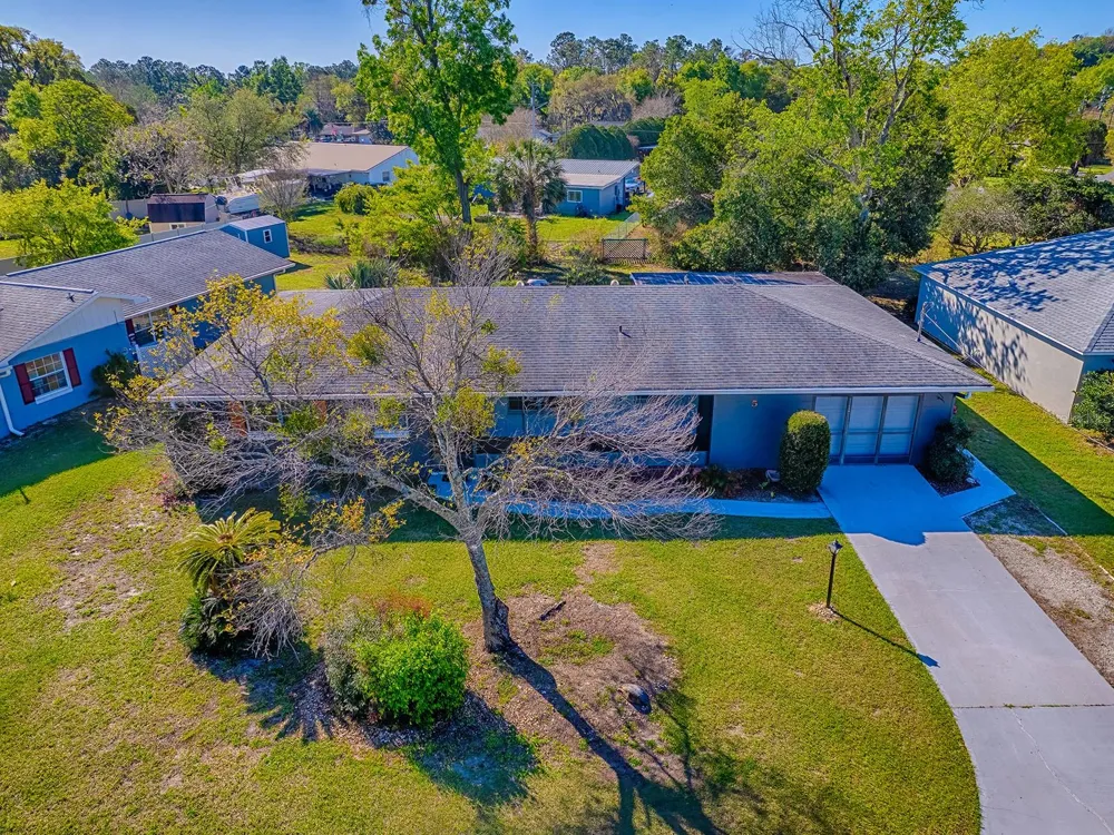 5 OAK STREET Yalaha, FL 34797
