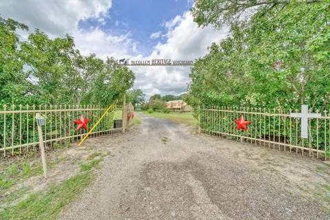 1470 Fellowship Lane
