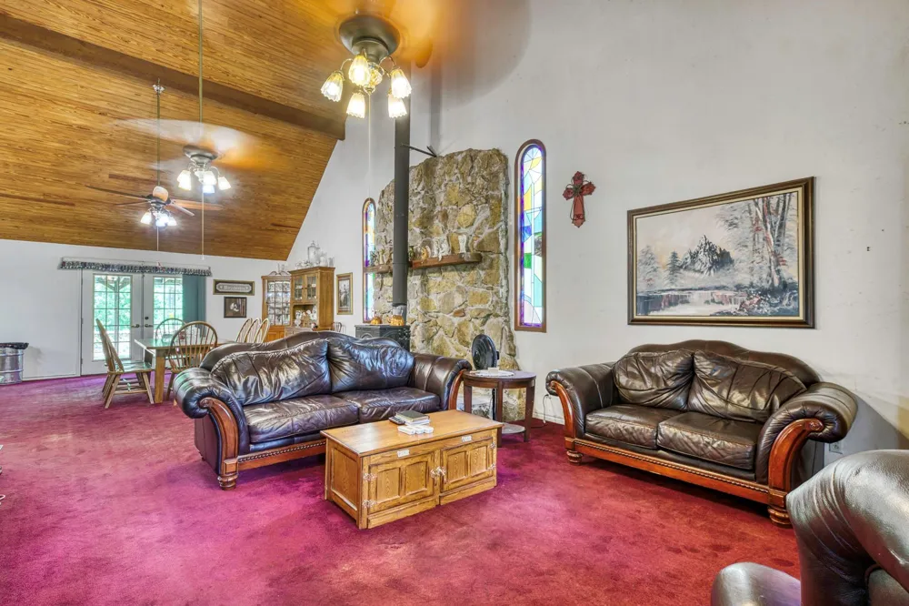 1470 Fellowship Lane Madisonville, TX 77864