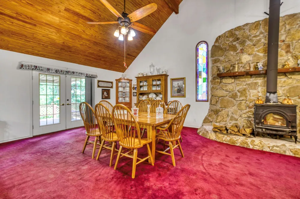 1470 Fellowship Lane Madisonville, TX 77864