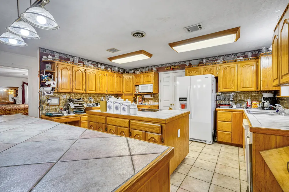 1470 Fellowship Lane Madisonville, TX 77864