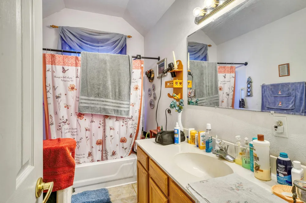 1470 Fellowship Lane Madisonville, TX 77864