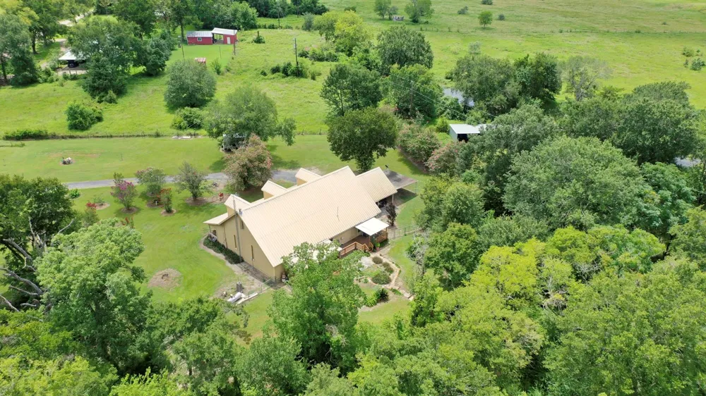 1470 Fellowship Lane Madisonville, TX 77864