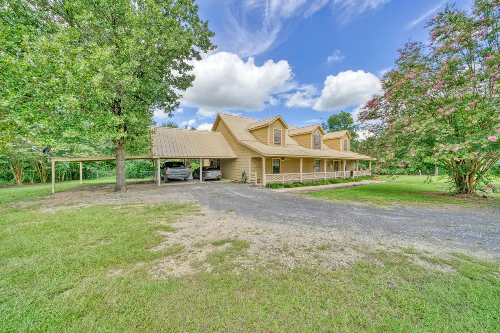 1470 Fellowship Lane Madisonville, TX 77864