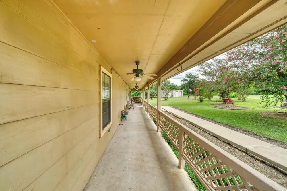 1470 Fellowship Lane Madisonville, TX 77864
