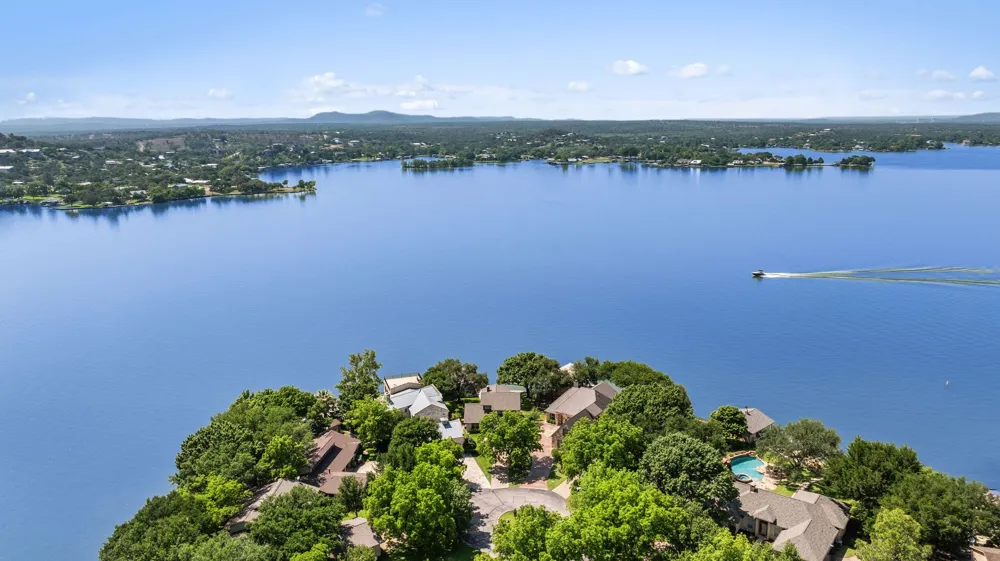 21 Beaver Island Granite Shoals, TX 78654