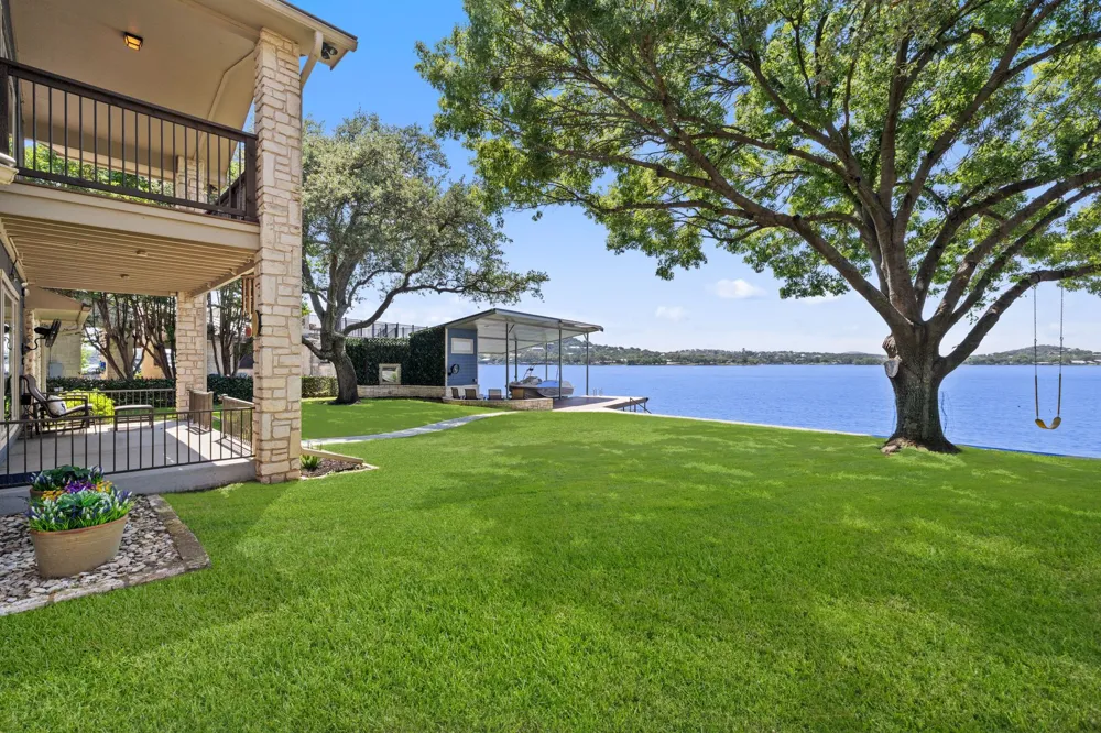 21 Beaver Island Granite Shoals, TX 78654
