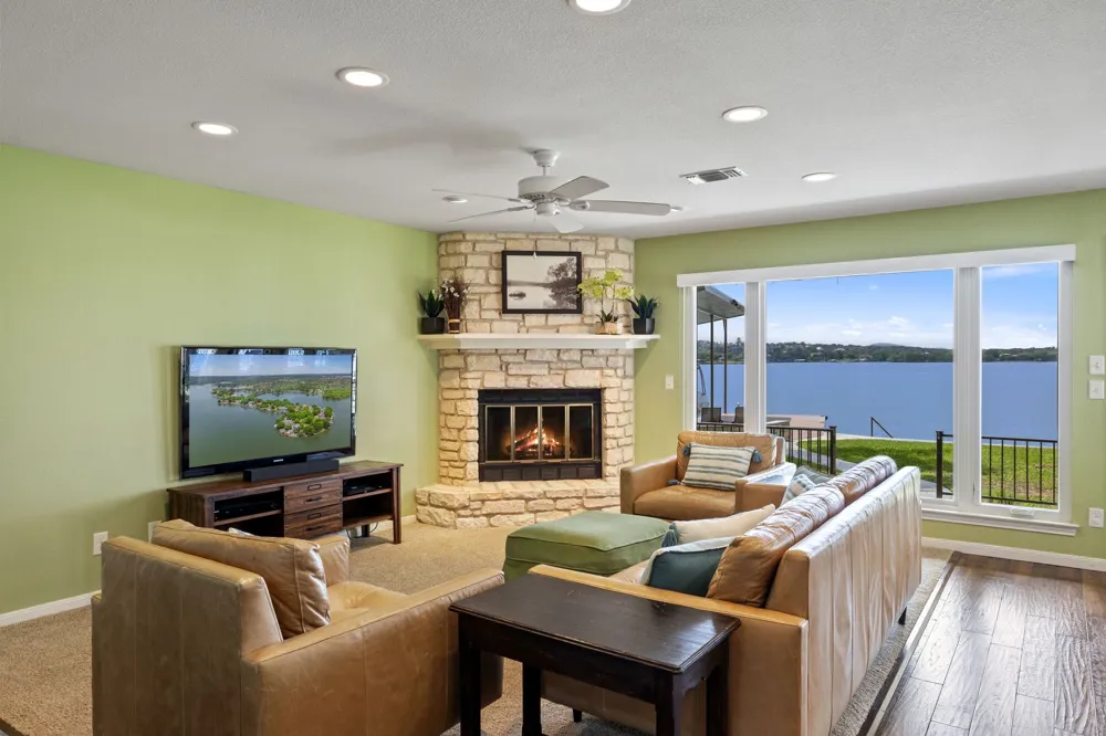 21 Beaver Island Granite Shoals, TX 78654