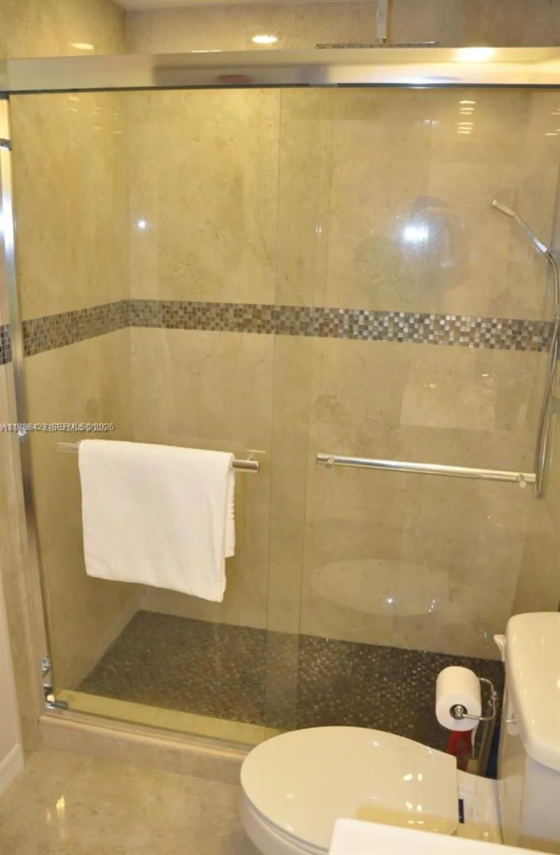 19801 E Country Club Dr #4104 Aventura, FL 33180