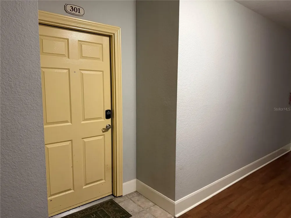 860 ORANGE AVENUE #301 Orlando, FL 32801