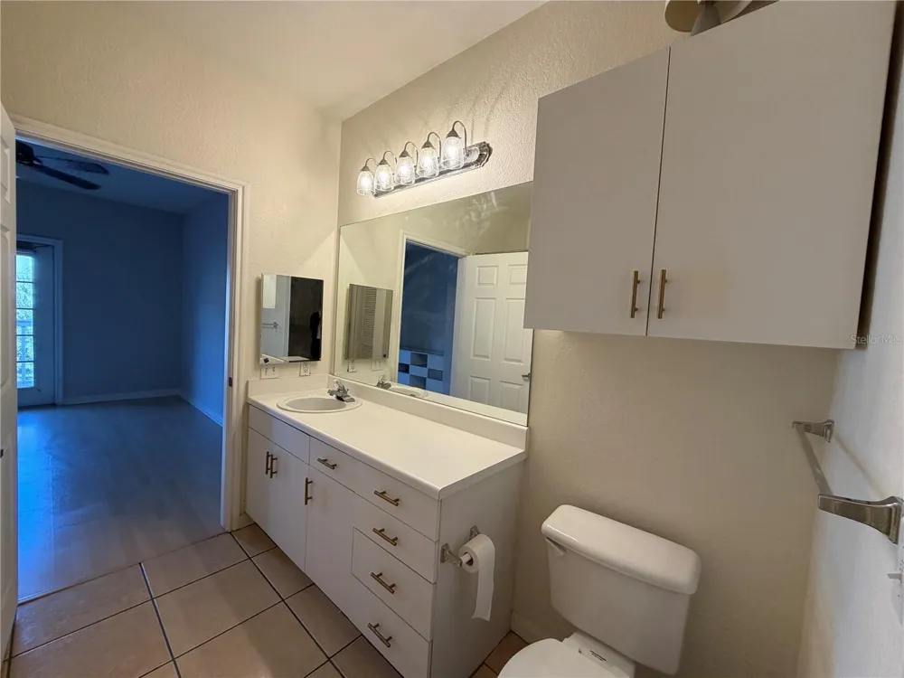 860 ORANGE AVENUE #301 Orlando, FL 32801