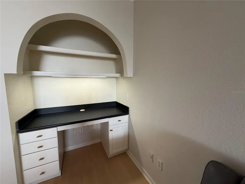 860 ORANGE AVENUE #301 Orlando, FL 32801