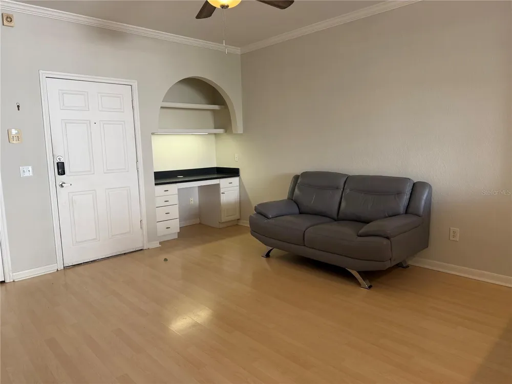 860 ORANGE AVENUE #301 Orlando, FL 32801