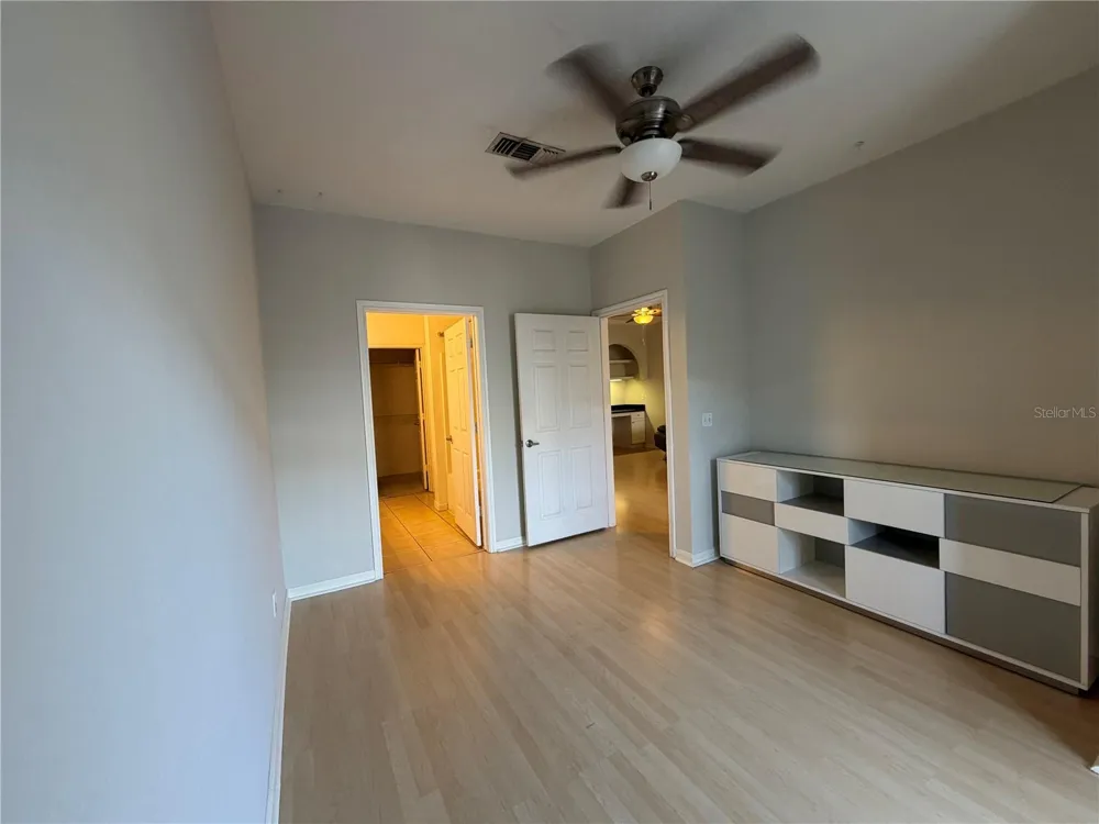 860 ORANGE AVENUE #301 Orlando, FL 32801