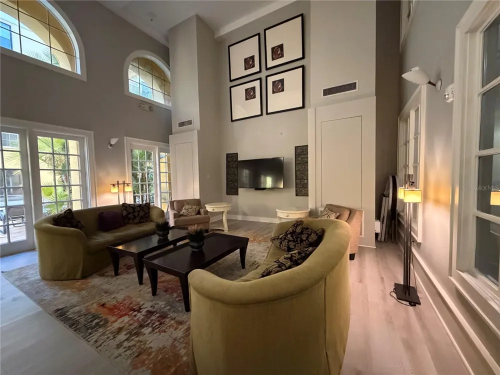 860 ORANGE AVENUE #301 Orlando, FL 32801