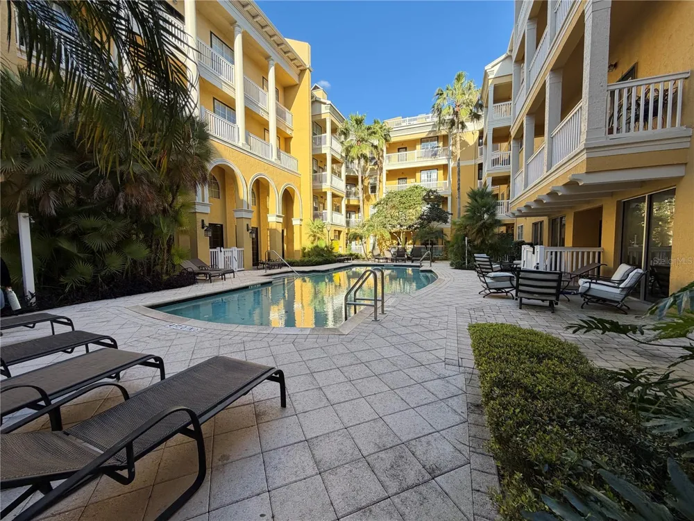 860 ORANGE AVENUE #301 Orlando, FL 32801