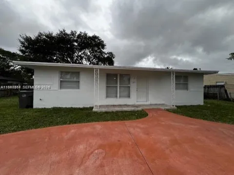 3811 SW 31st Ct