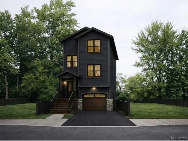 3565 W Jeffries Freeway Detroit City, MI 48208