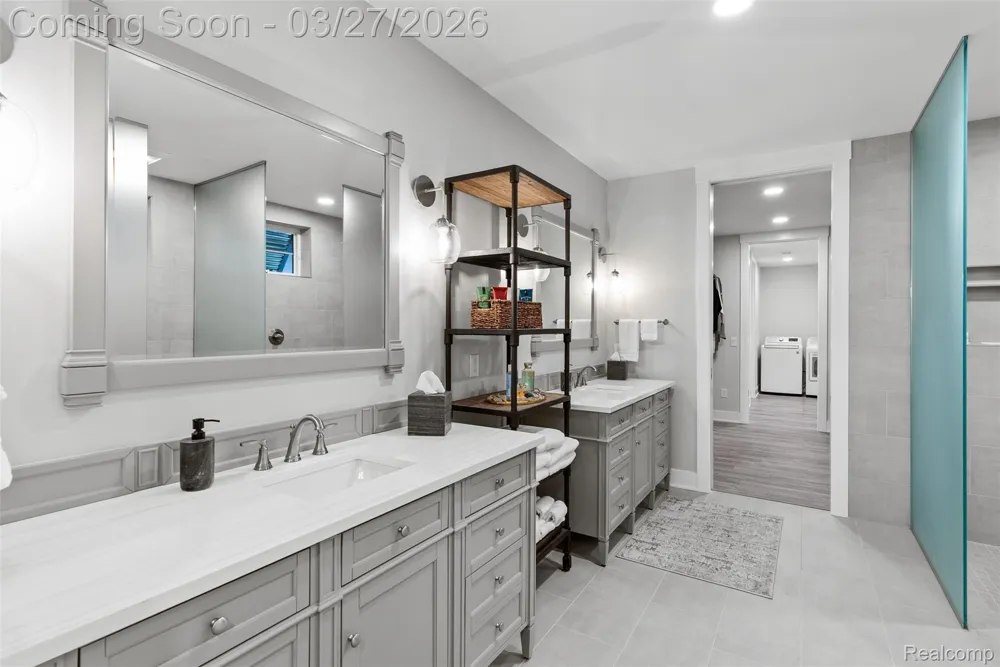 2031 Ottawa Beach Road Park Township, MI 49424