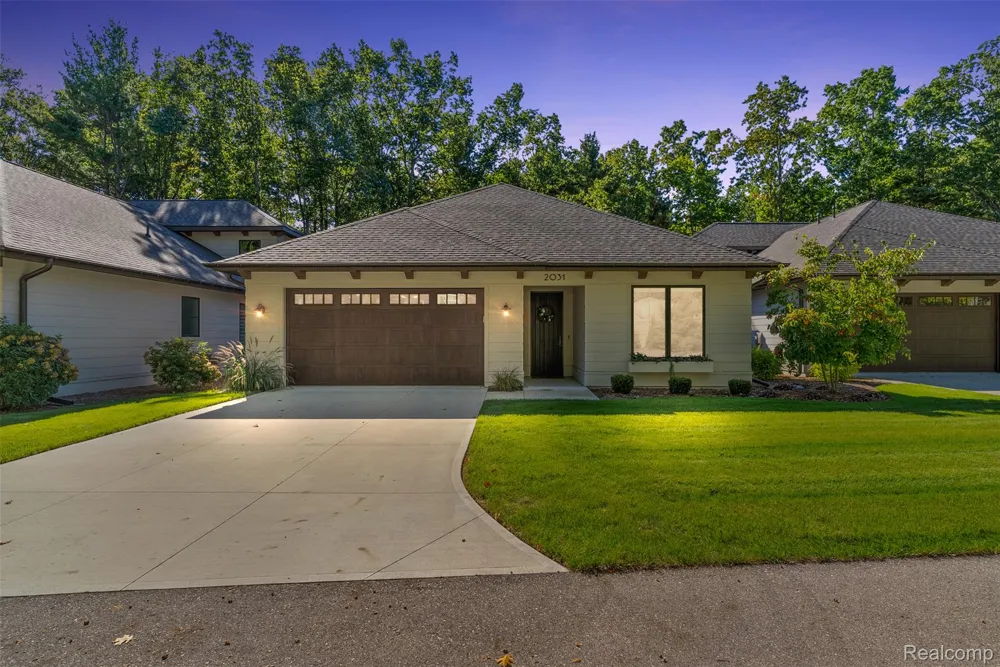 2031 Ottawa Beach Road Park Township, MI 49424