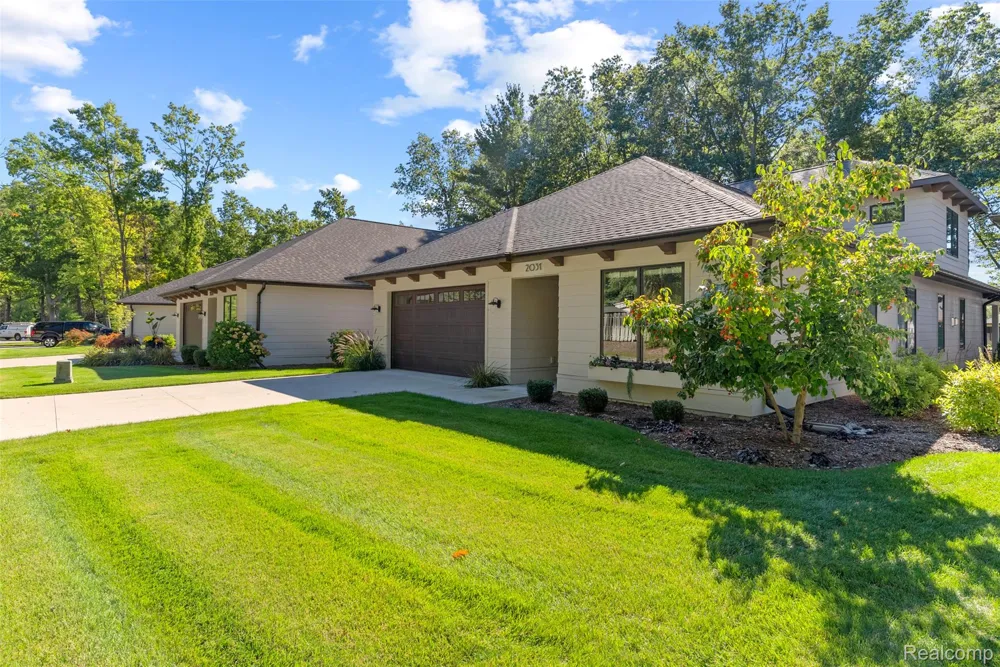 2031 Ottawa Beach Road Park Township, MI 49424