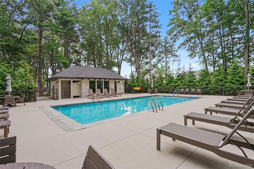 2031 Ottawa Beach Road Park Township, MI 49424