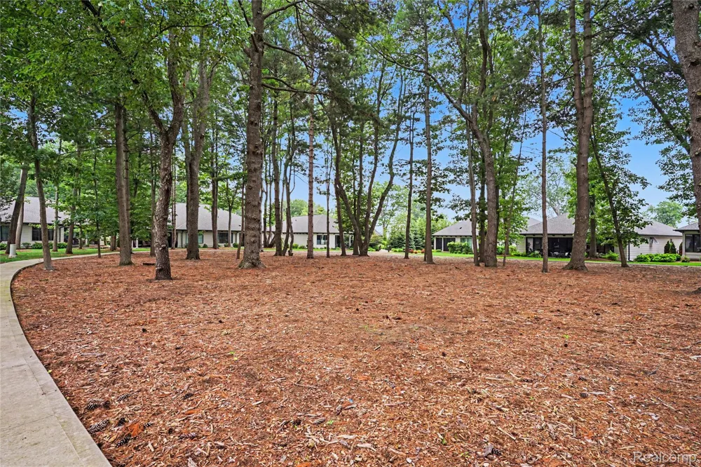 2031 Ottawa Beach Road Park Township, MI 49424