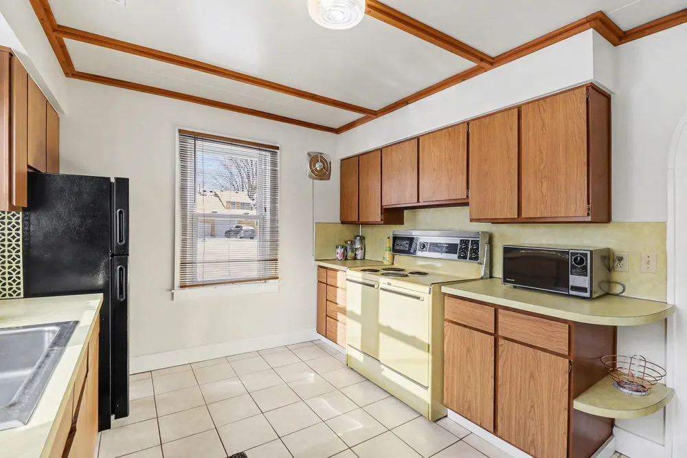 11637 Algonquin Drive Hamburg Township, MI 48169