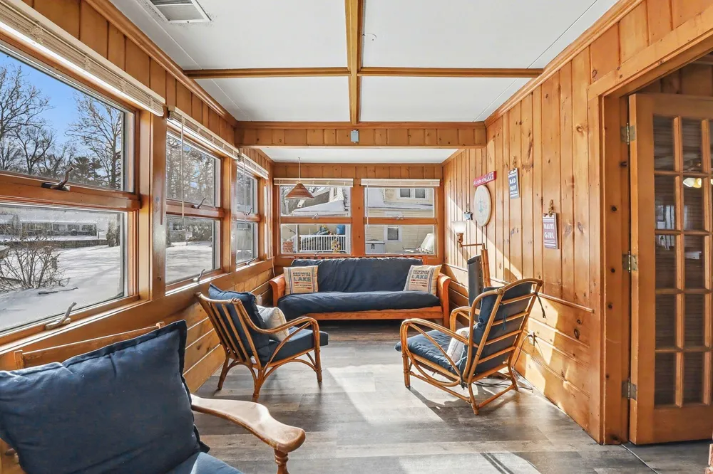 11637 Algonquin Drive Hamburg Township, MI 48169