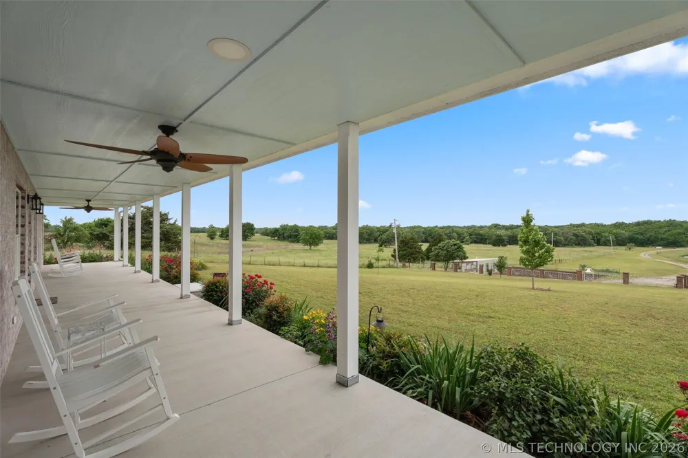 27740 4020 ROAD Ramona, OK 74061