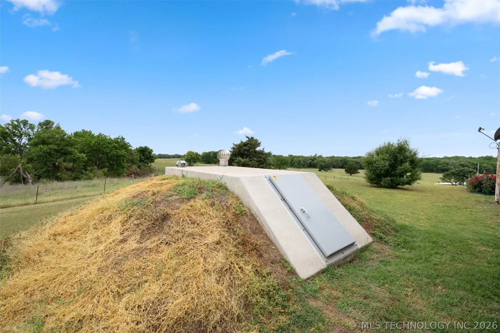 27740 4020 ROAD Ramona, OK 74061